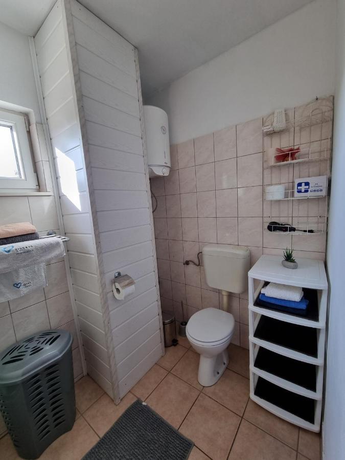 Apartments Vanja Skara Biograd Biograd Na Moru Exteriör bild
