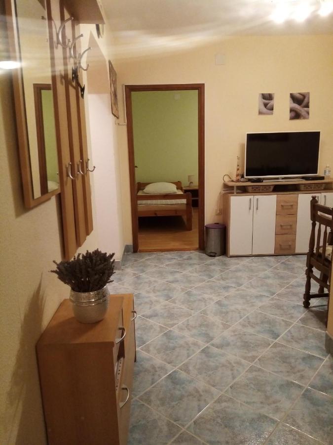 Apartments Vanja Skara Biograd Biograd Na Moru Exteriör bild